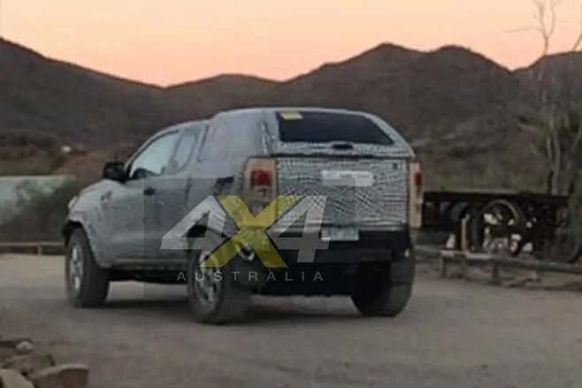Ford Bronco Ugly Test Mule Ford-Bronco-mules-Australia-spyshots-rear