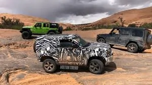 Ford Bronco Defender Revealed 031395C5-E977-4CFE-8B57-A6E7121B9575