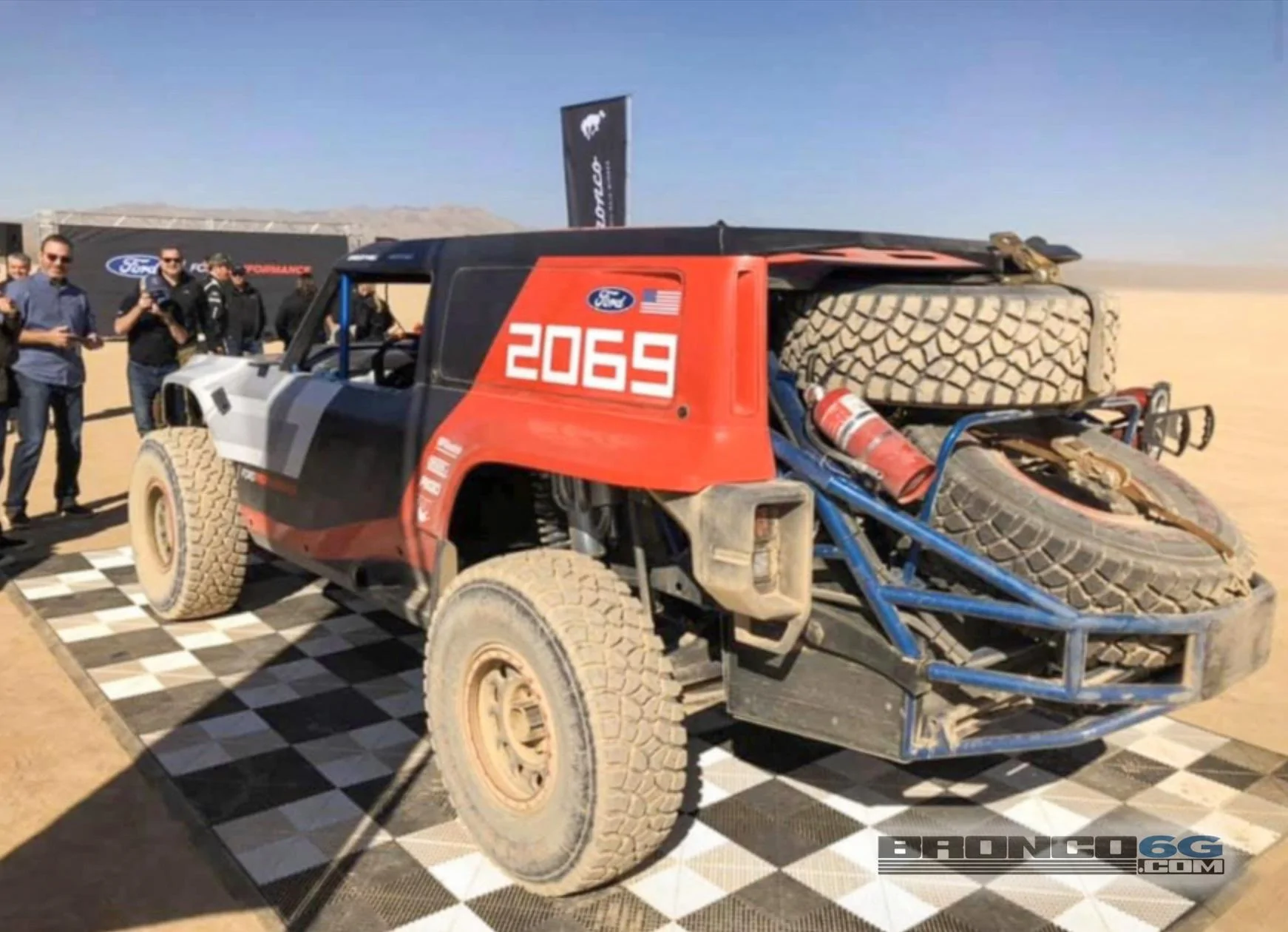 Ford Bronco Bronco R Race Prototype Revealed for Baja 1000! Bronco-R-Race-Prototype-Baja-1000-2