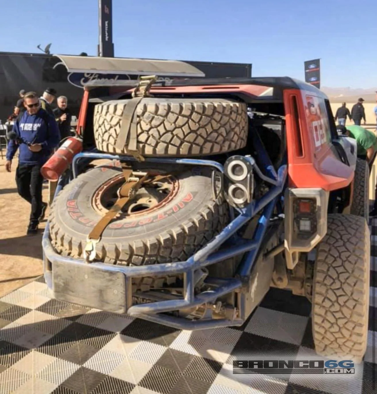 Ford Bronco Bronco R Race Prototype Revealed for Baja 1000! Bronco-R-Race-Prototype-Baja-1000-4