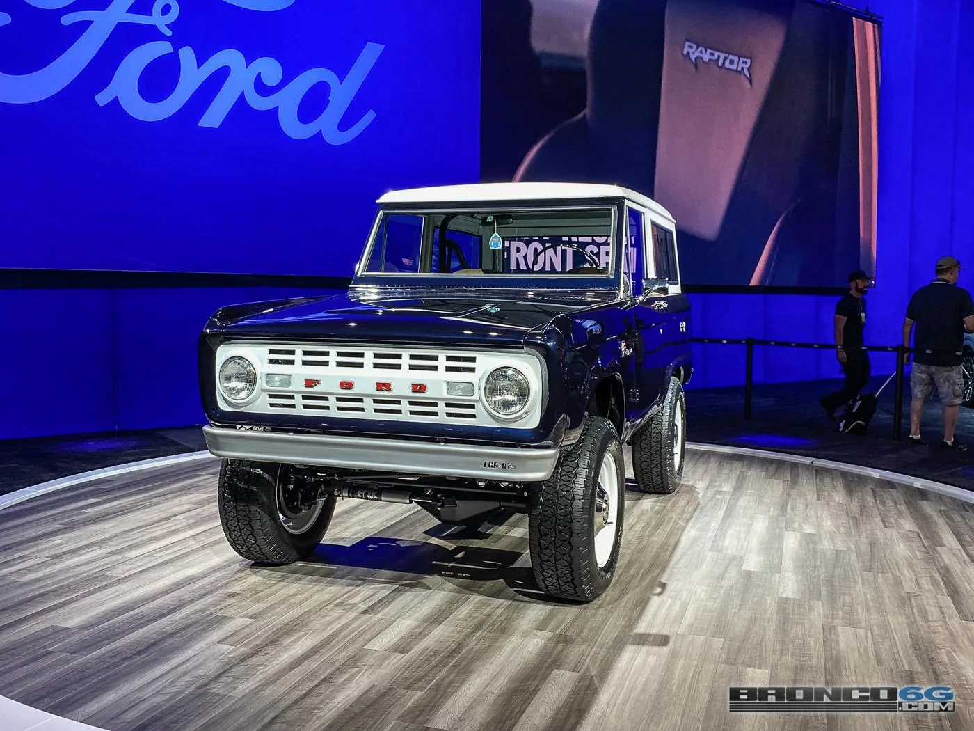 Ford Bronco Jay Leno's 1968 Bronco - Ford Performance SEMA Build 1968-Ford-Bronco-Jay-Leno-Ford-Performance-Build-SEMA-2019-1