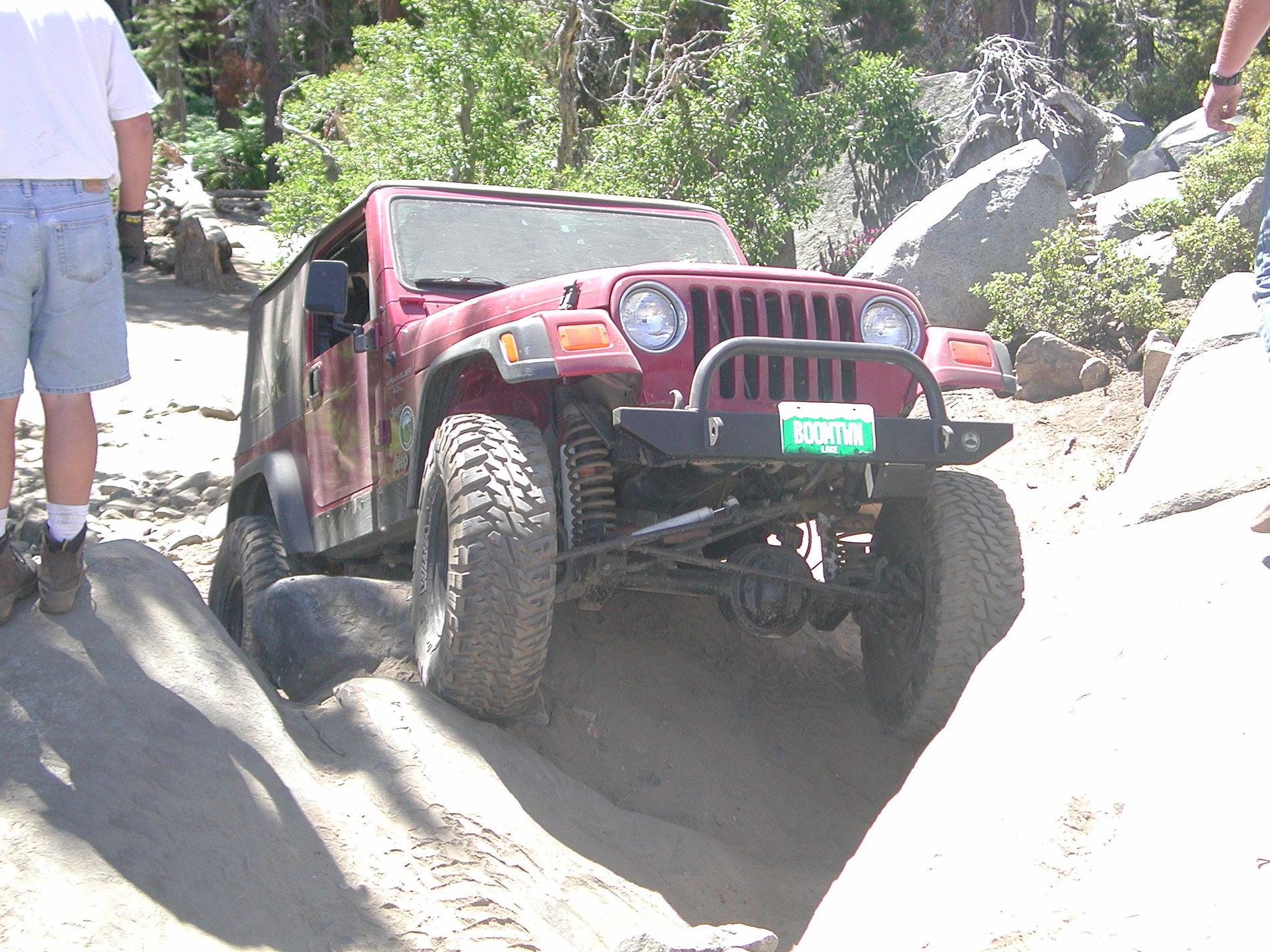 Ford Bronco The IFS vs SFA Thread Tahoejune2002f.JPG