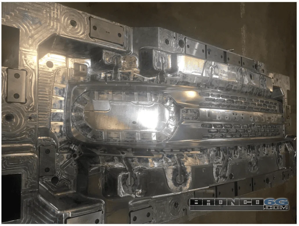 Ford Bronco 2021 Bronco (U725) Production Headlight Photo Ford-Baby-Bronco-Front-Grille-Fascia-Headlight