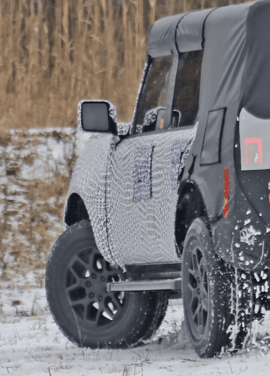 Ford Bronco First (Actual) 2021 Bronco U725 Prototype SPIED!! 1579038775166