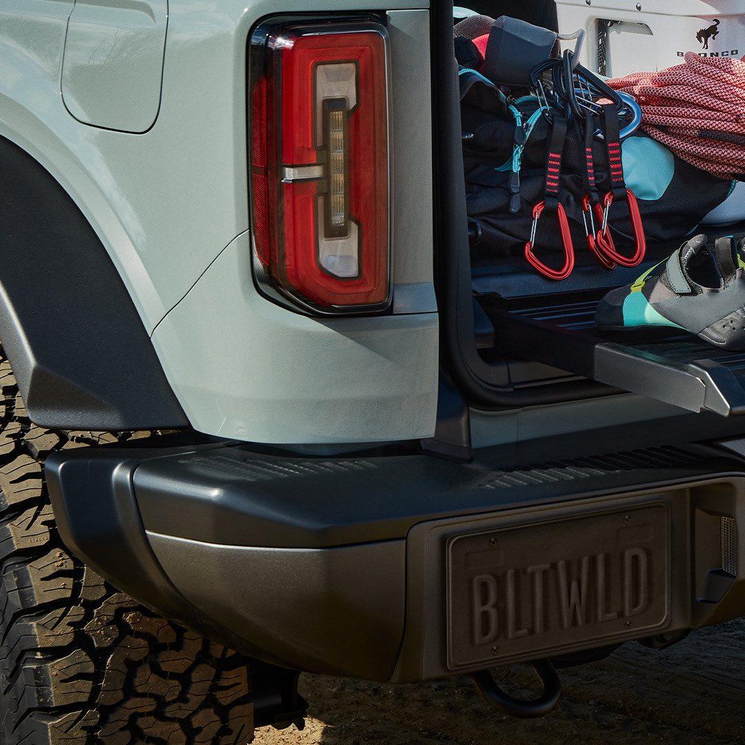 Ford Bronco Sunday Teaser Posted 06913486_583672179002985_1652791090880458492_n-