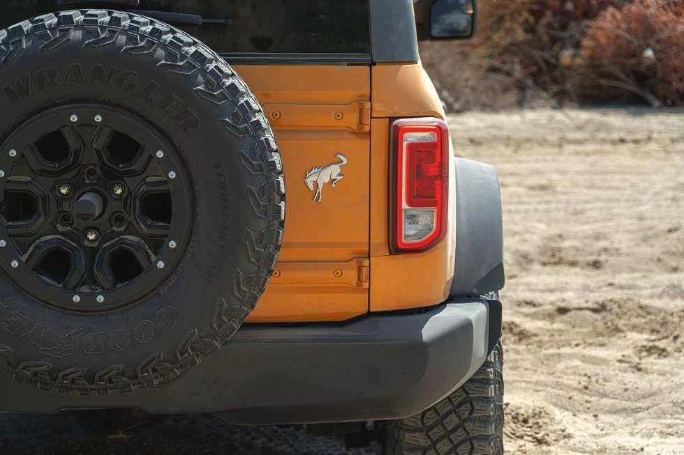 Ford Bronco 2-Door 2021 Bronco Photo Dump (C&D) 2021-ford-bronco-2-door-136-1594328605