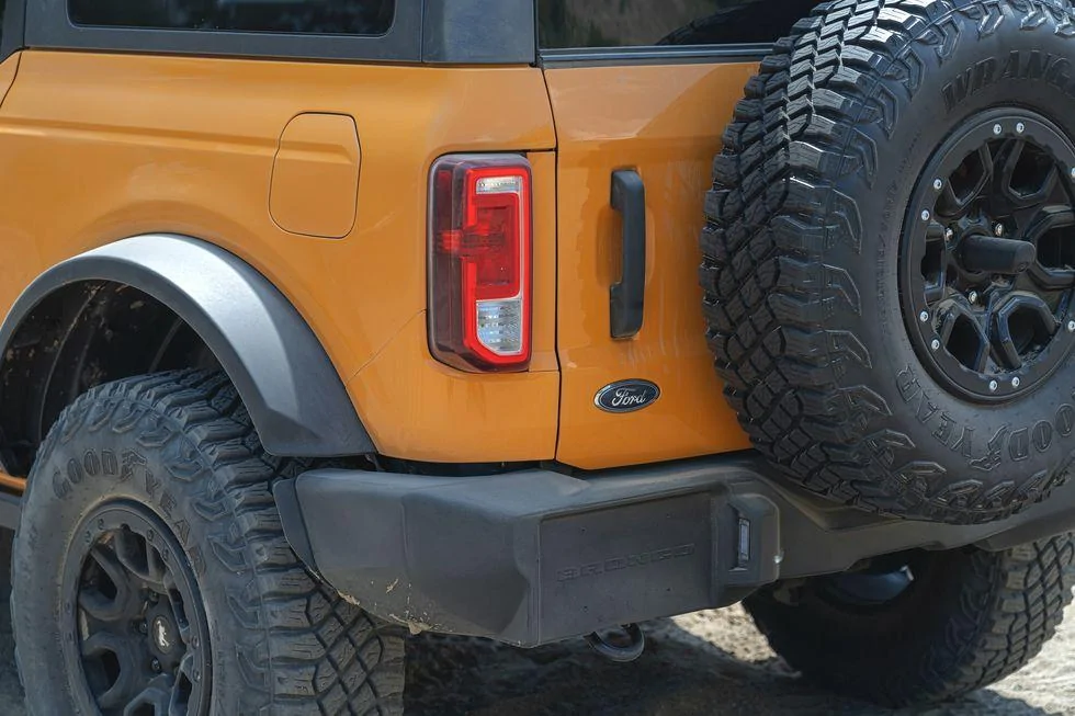 Ford Bronco 2-Door 2021 Bronco Photo Dump (C&D) 2021-ford-bronco-2-door-138-1594328606