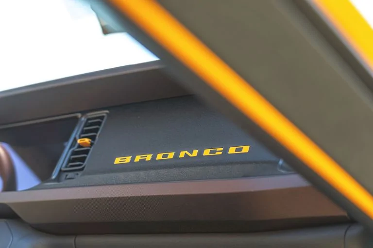 Ford Bronco 2-Door 2021 Bronco Photo Dump (C&D) 2021-ford-bronco-2-door-146-1594328610