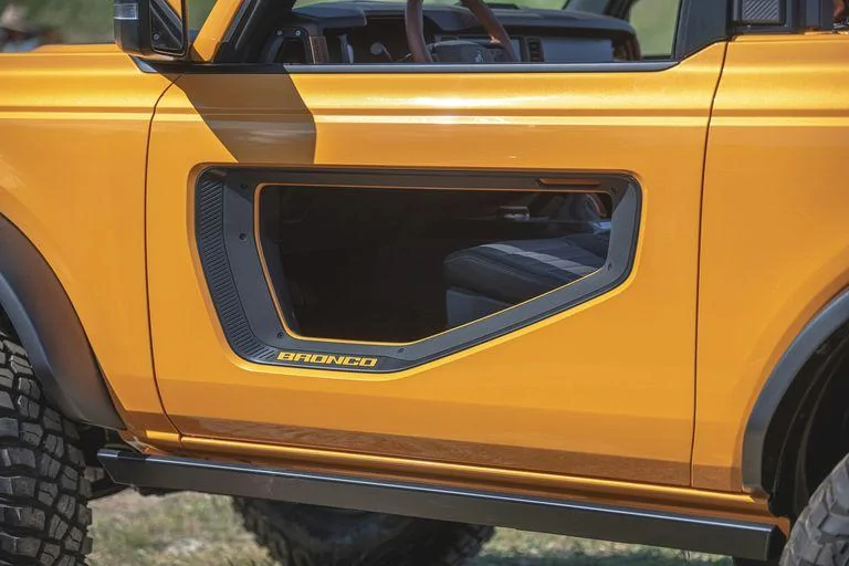Ford Bronco 2-Door 2021 Bronco Photo Dump (C&D) 2021-ford-bronco-2-door-171-1594328621
