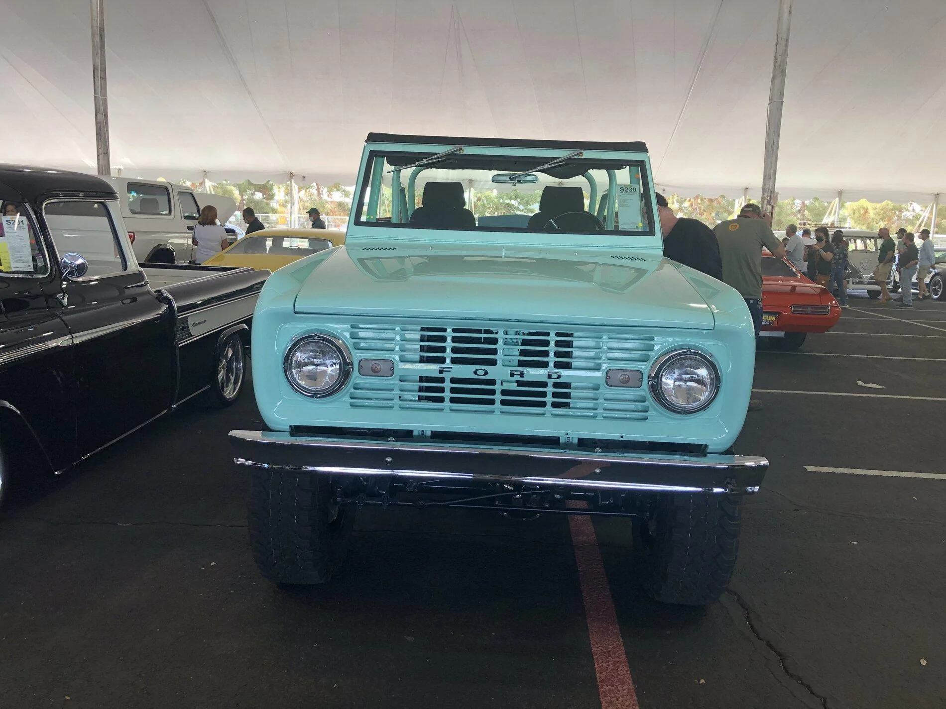 Ford Bronco Mecum Auction Vintage Bronco's IMG_3698