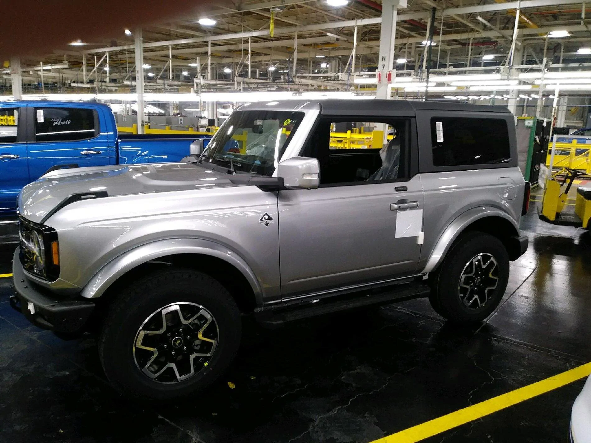 Ford Bronco Do any 2-Door Non-Squatch OBX Pics Exist IMG_20201218_101647