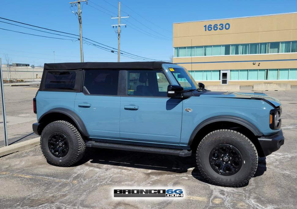 Ford Bronco 4-door Area 51 Wildtrak + 2-Door Cyber Orange Badlands Bronco Sighting 2021 Bronco Wildtrak Area 51 1