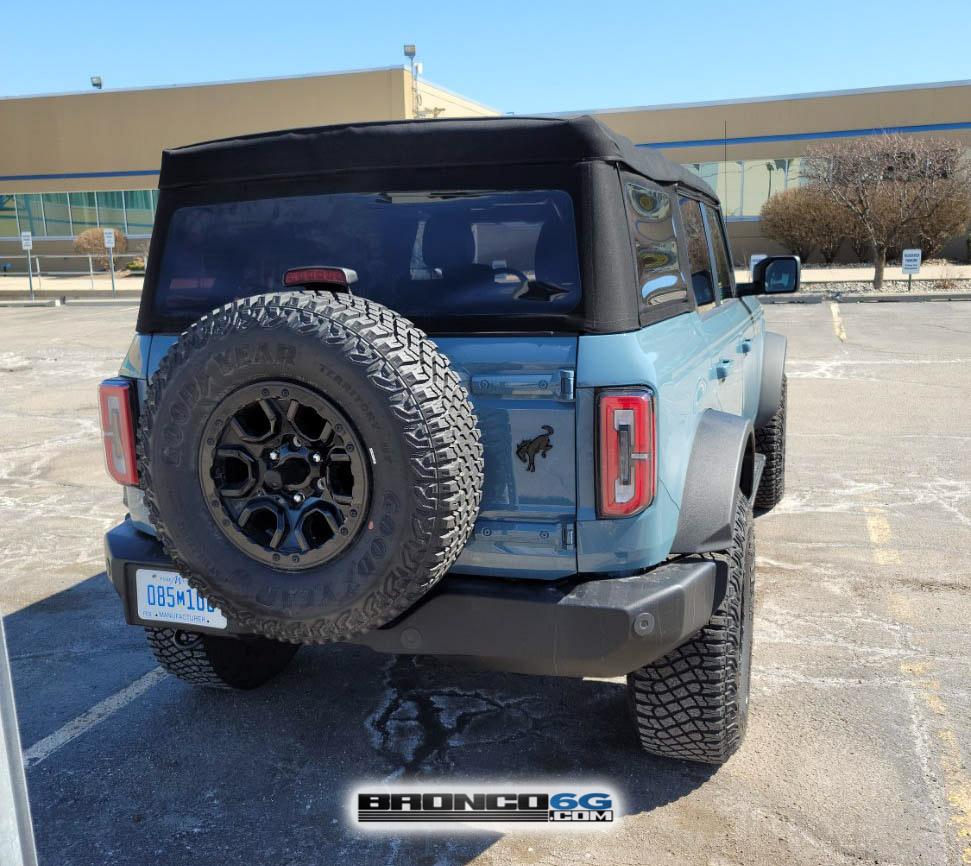 Ford Bronco 4-door Area 51 Wildtrak + 2-Door Cyber Orange Badlands Bronco Sighting 2021 Bronco Wildtrak Area 51 4