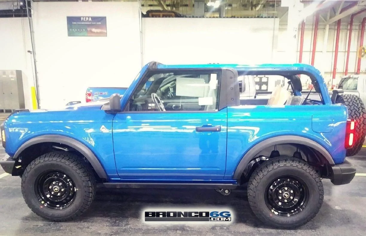 Ford Bronco Your Favorite Bronco Pic? 526E6D93-251B-4CA2-B543-B811F933FC00