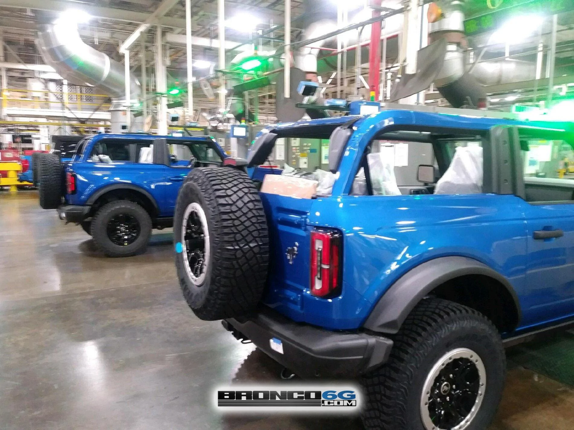 Ford Bronco Your Favorite Bronco Pic? 2021 Bronco Velocity Blue vs Lightning Blue 1