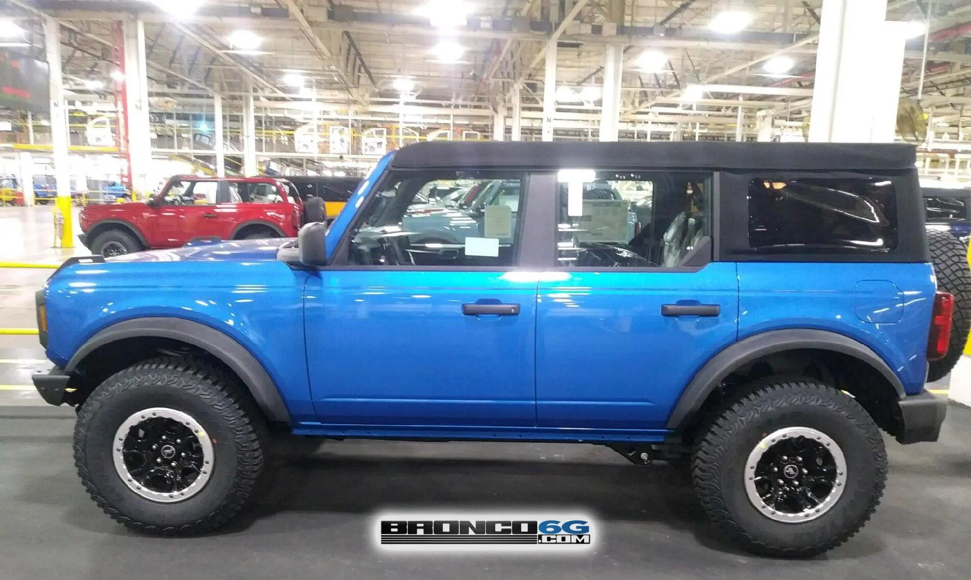 Ford Bronco Your Favorite Bronco Pic? Velocity Blue 2021 Bronco Base Sasquatch Soft Top 4-Door Factory 3