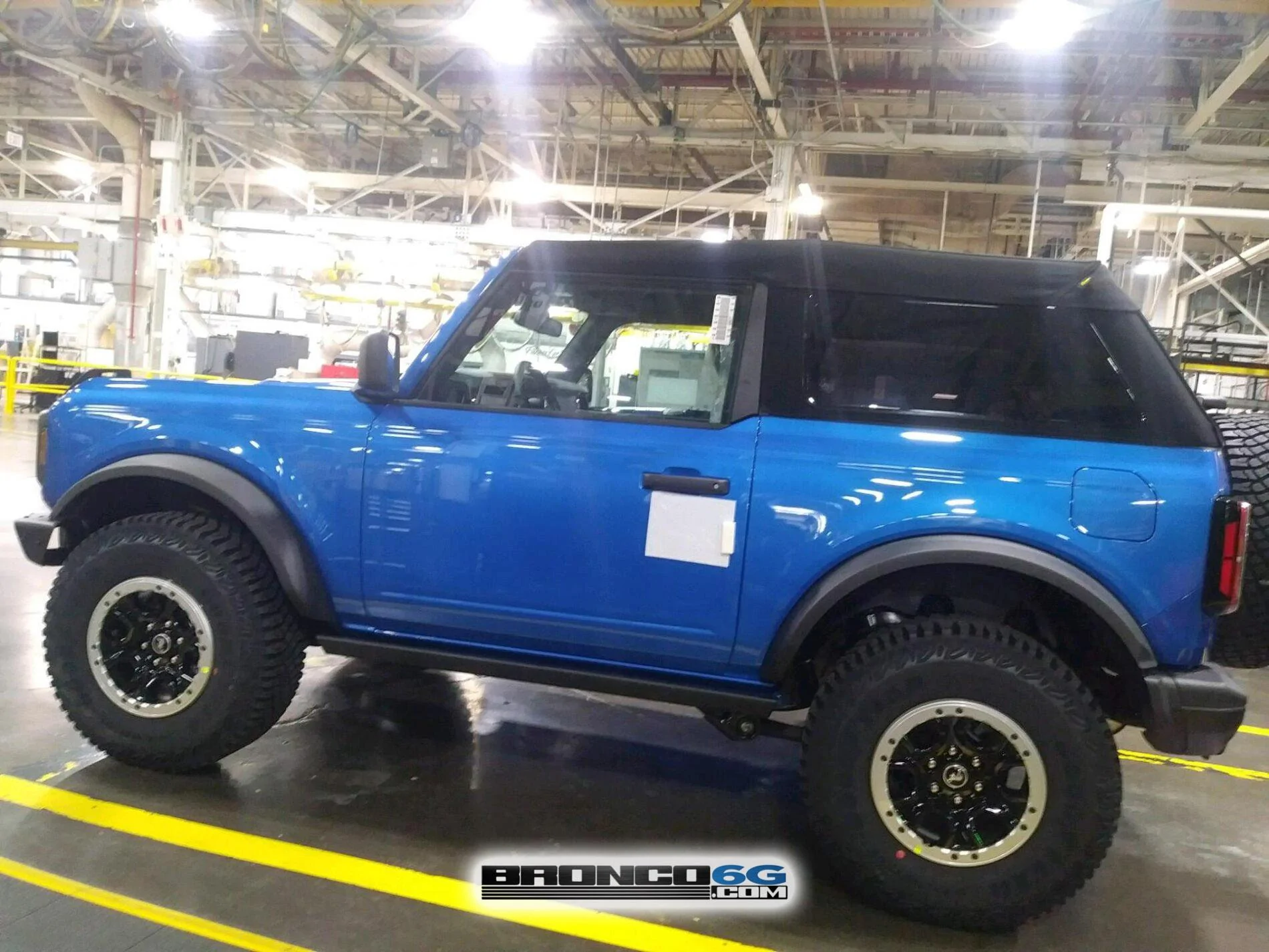Ford Bronco When is the Fast back soft top available? Velocity Blue 2021 Bronco Badlands Sasquatch Fastback Top 2-Door Factory 1
