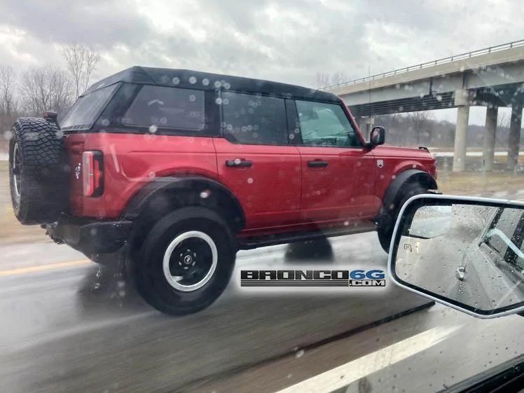 Ford Bronco When is the Fast back soft top available? 1616348811135
