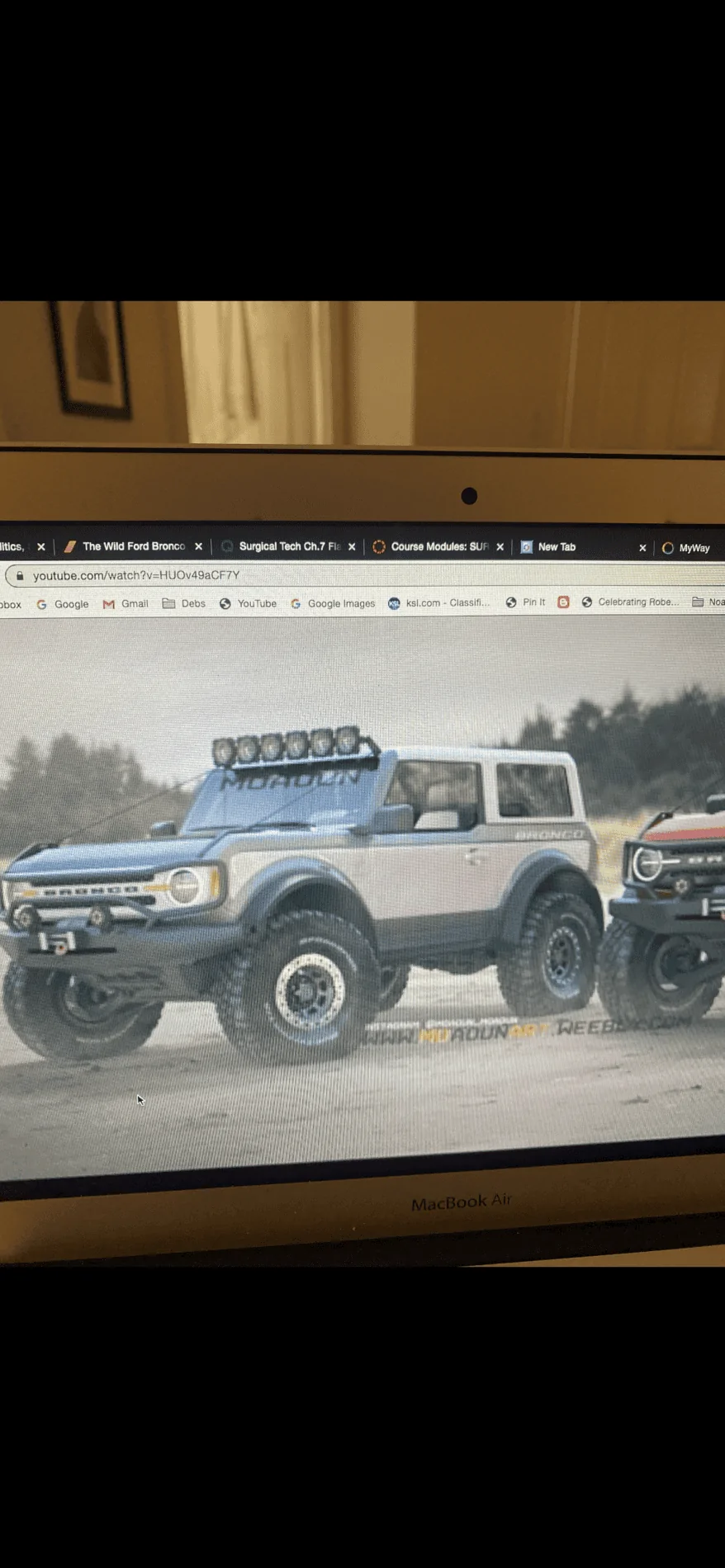 Ford Bronco Your Favorite Bronco Pic? 70275D68-9A1E-4B3D-BFCC-38A898B4689F