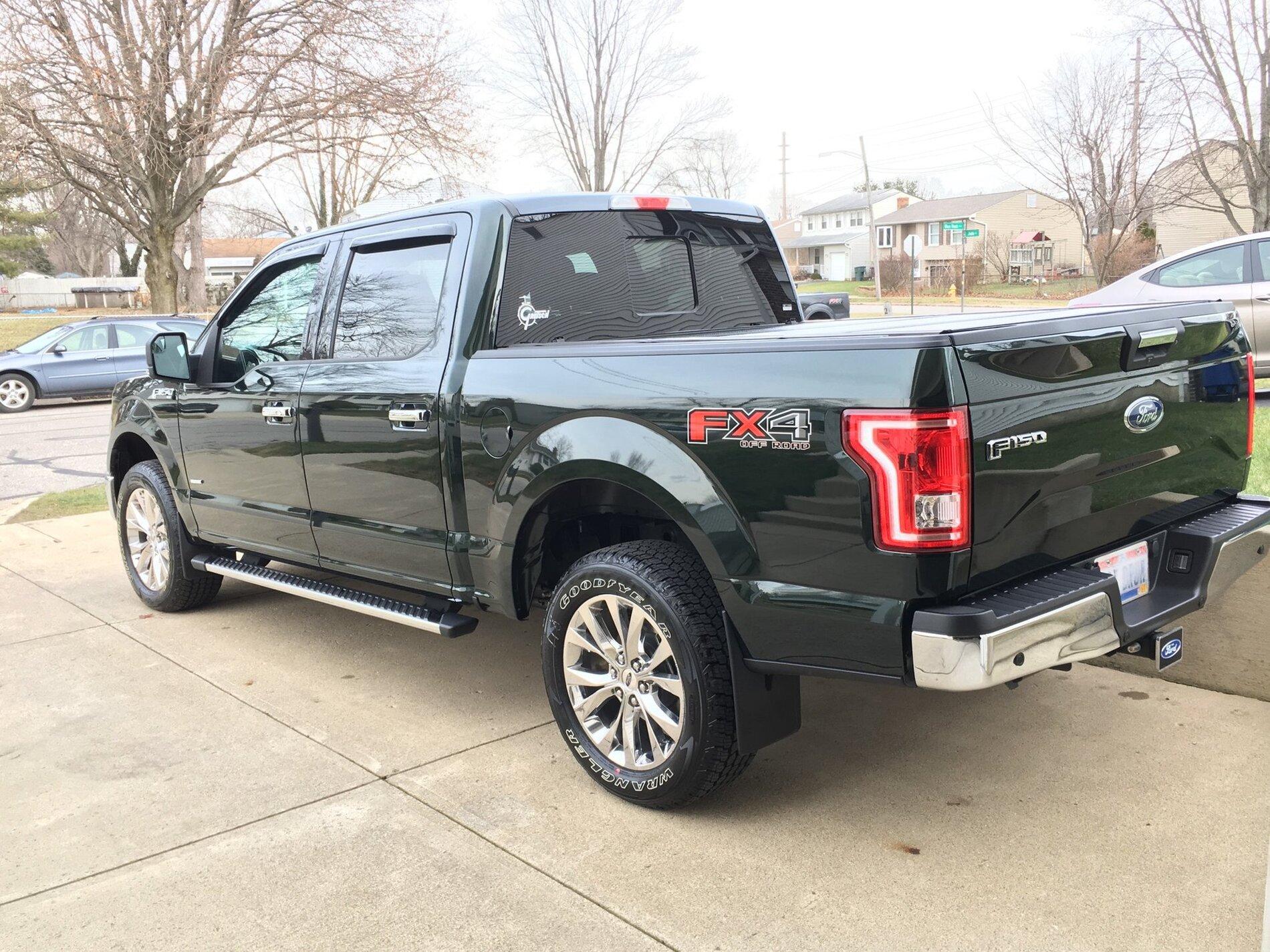 Ford Bronco Green Gem Metallic 5C090195-ADD0-4A43-9D84-AFCEC2B8C5D6