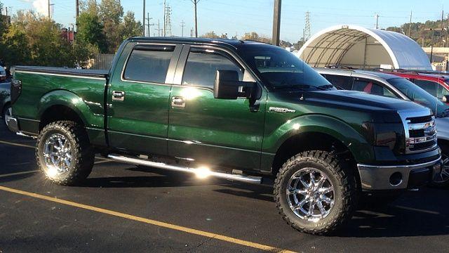 Ford Bronco Green Gem Metallic 32B31A67-5DBB-42D0-8A5F-54CE8713F8BA