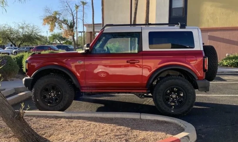 Ford Bronco Your Favorite Bronco Pic? 4F6974F9-D78E-4AE7-86FD-FCE60D705BDB