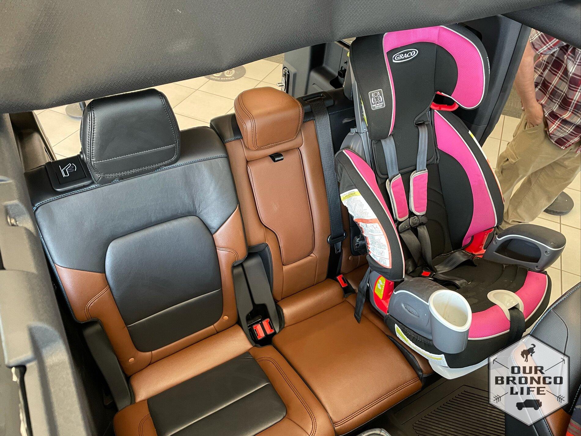 Ford Bronco Rear child car seat installed in 4 door 2021 Bronco E11EAEB5-265A-4E5F-A424-ED28936D1FF3