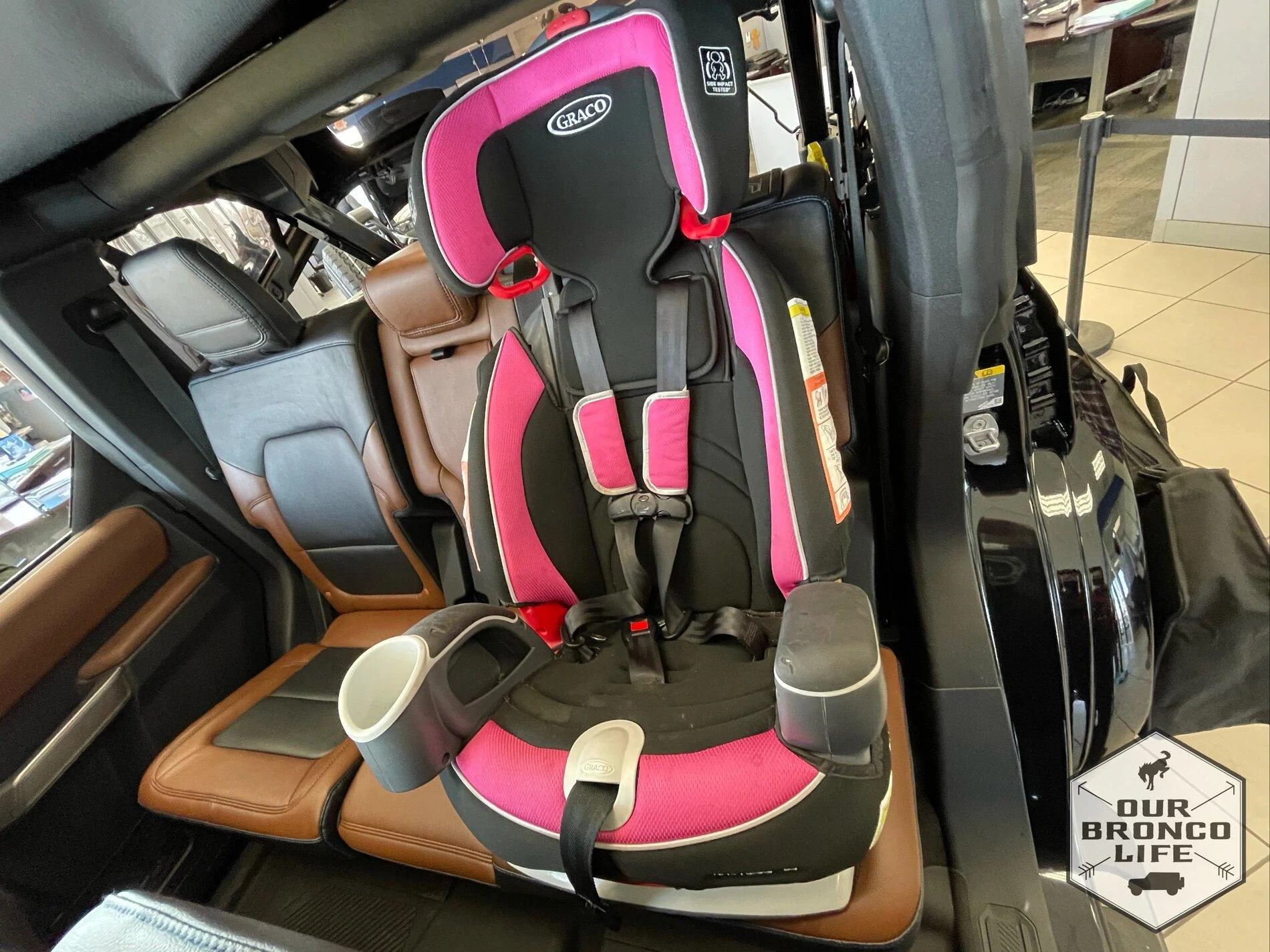 Ford Bronco Rear child car seat installed in 4 door 2021 Bronco 94CF5BB3-9436-4F11-A3CF-F461AEFF763F