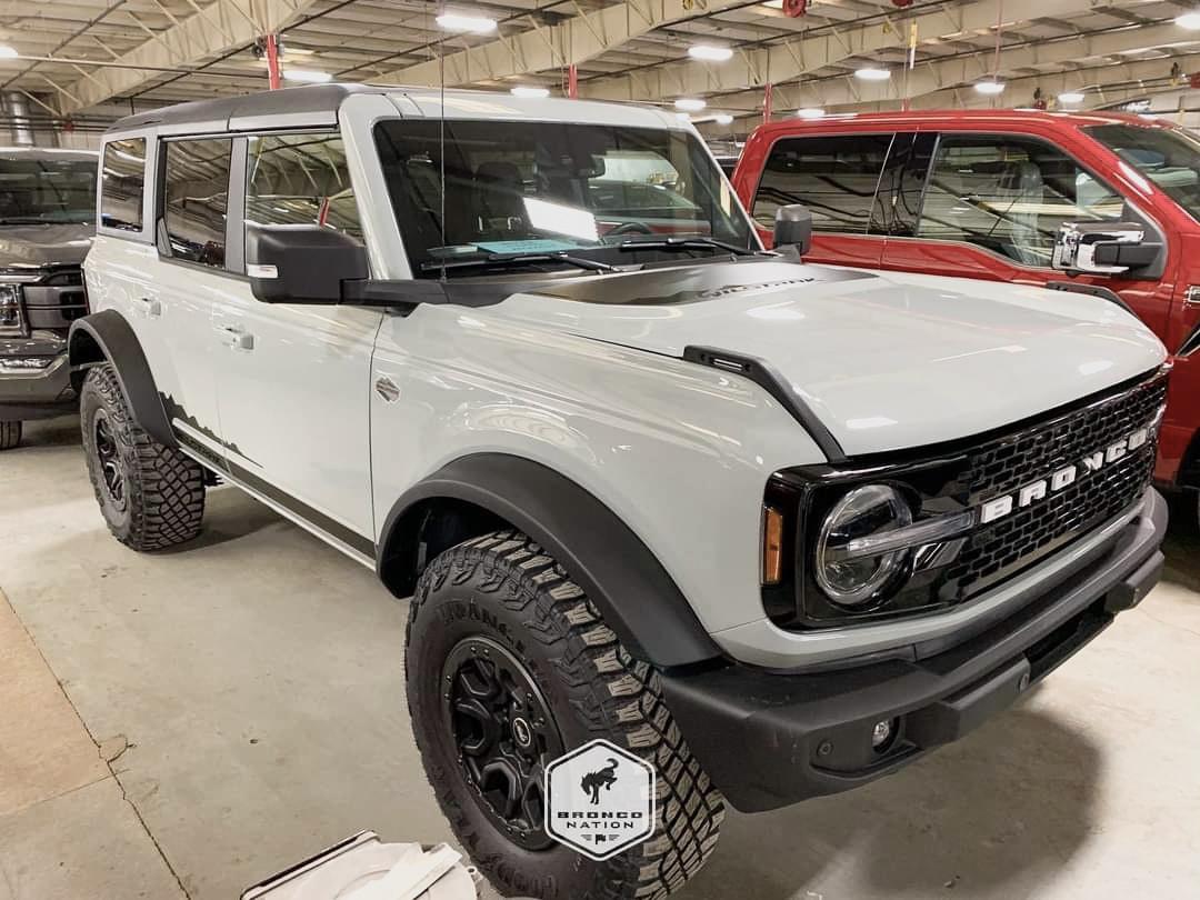 Ford Bronco Your Favorite Bronco Pic? 31041190-73F4-478D-B793-A746A82AB9CC