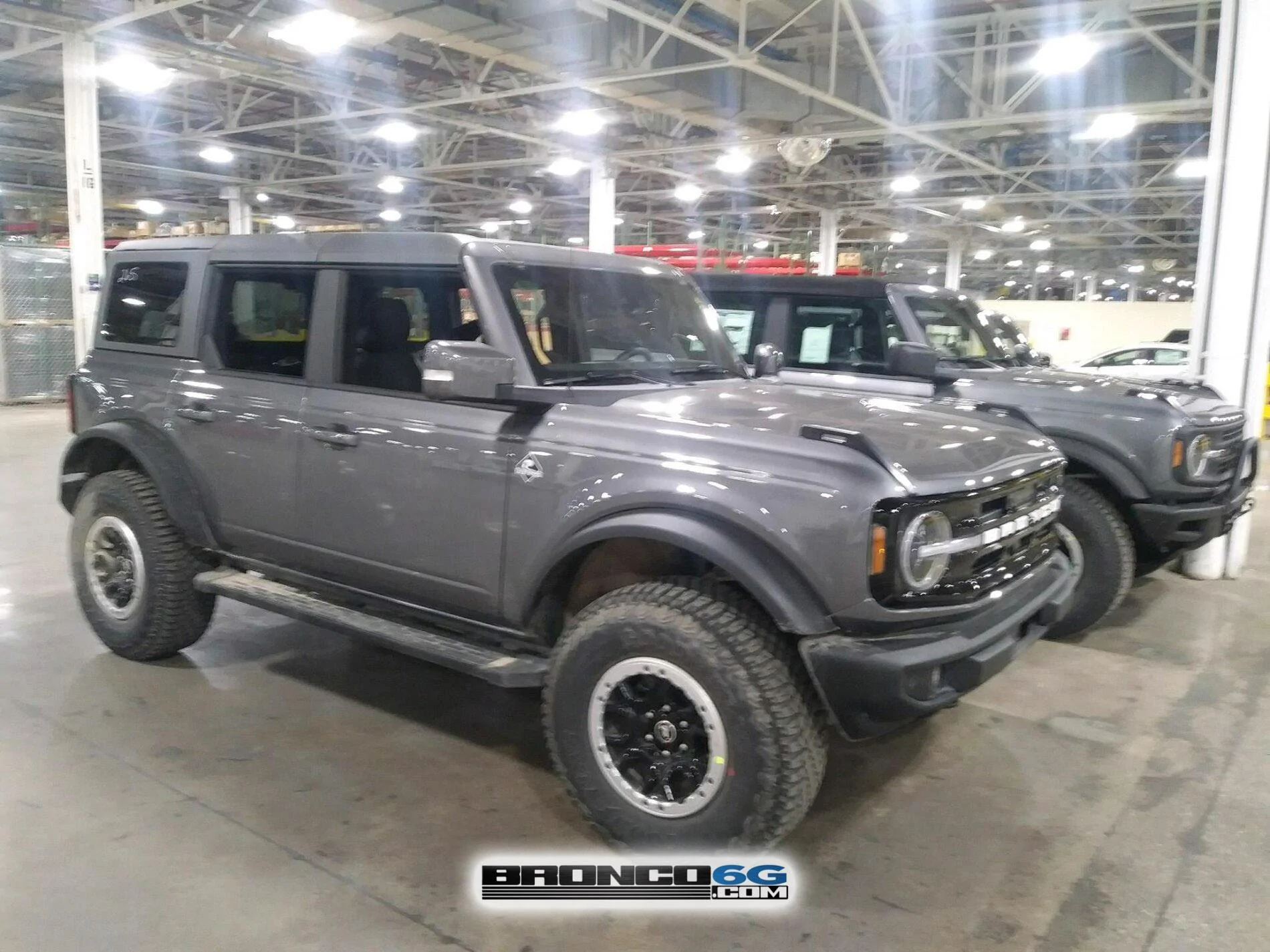 Ford Bronco Carbonized Gray Paint Thread 2021 Bronco Sasquatch Carbonized Gray Base + Outer Banks 3