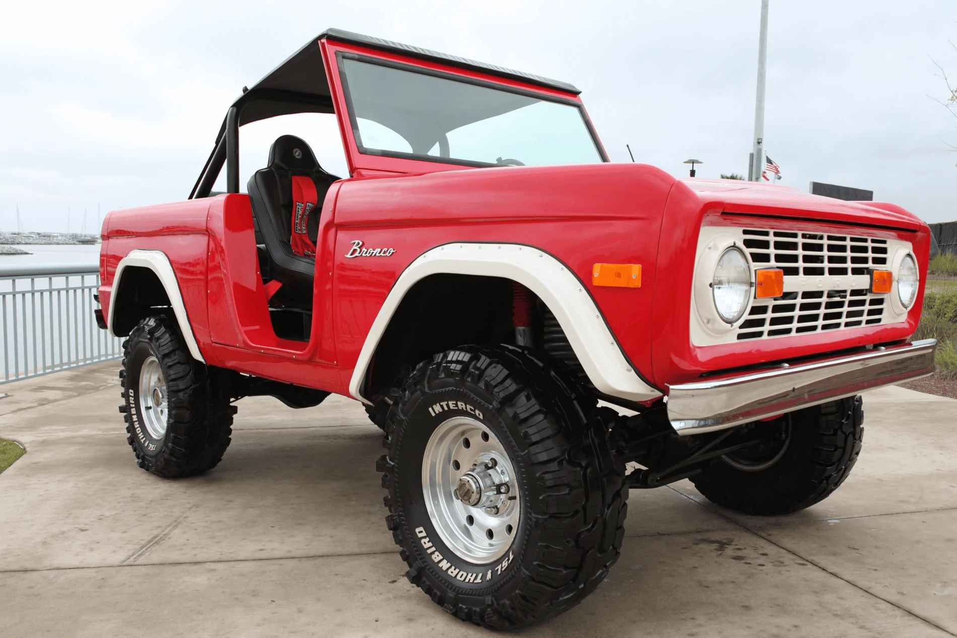 Ford Bronco JEEPSTER BEACH = BRONCO EQUIVALENT 1616521585903