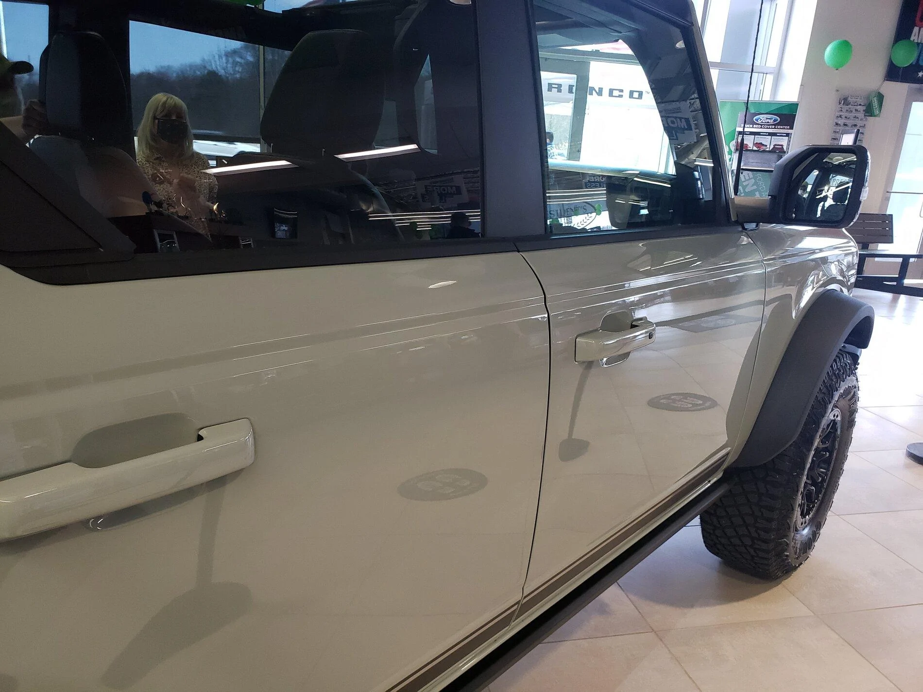 Ford Bronco Saw Cactus Gray First Edition 4Door @ Dealer Event. 2.7L Engine + Removed Fenders + Cupholders! 20210324_130053