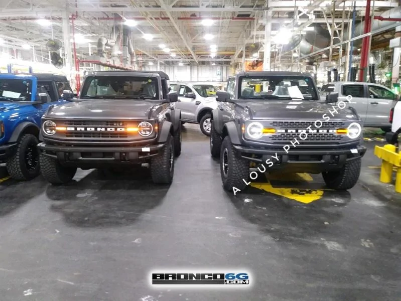 Ford Bronco Signature LED Headlights & Tail Light Modes Video 2021 Bronco Sasquatch Carbonized Gray 1-02
