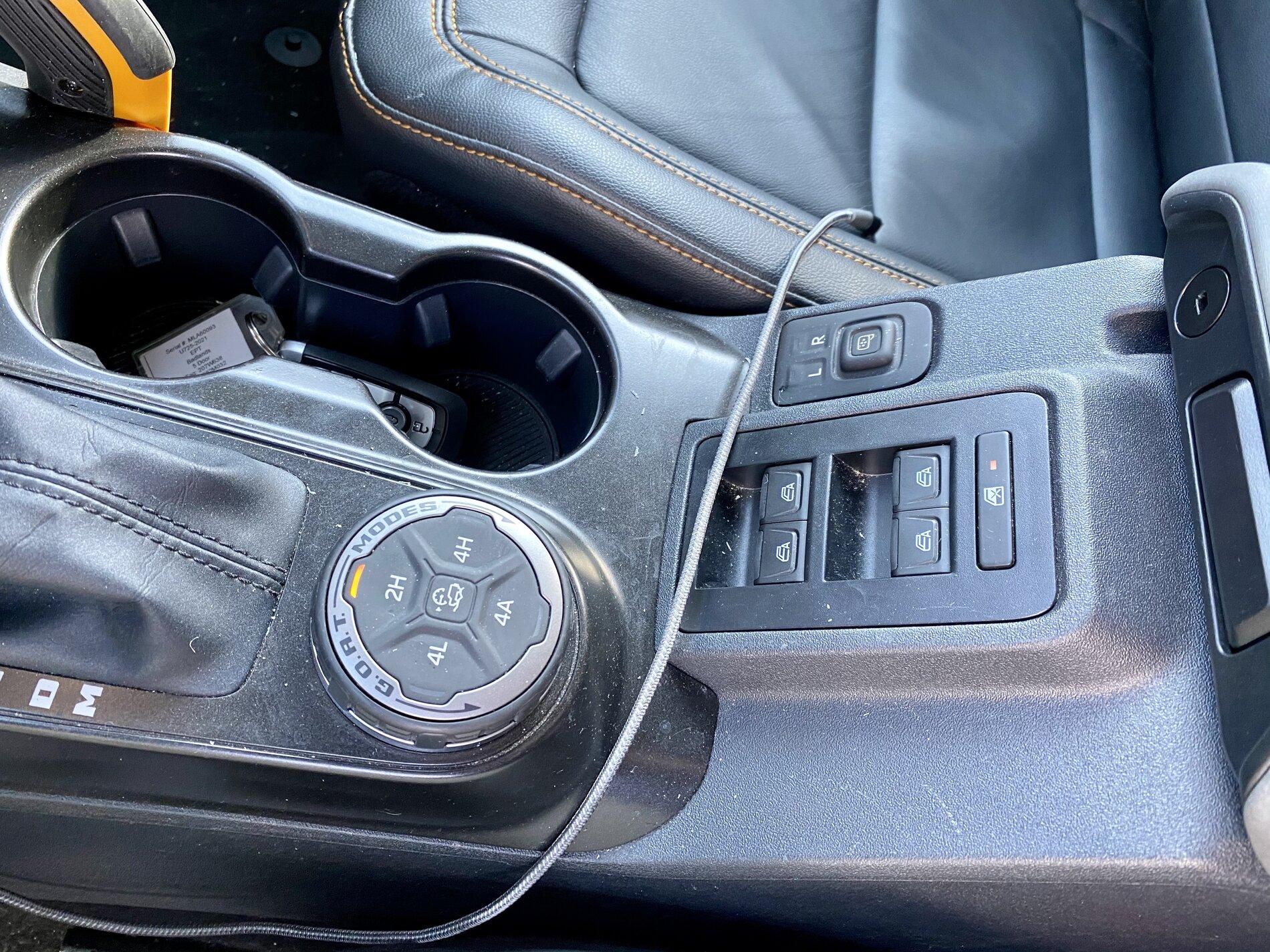 Ford Bronco Oxford White Bronco Badlands 4-Door MIC Top @ Friendly Ford 66B21BC0-710E-4649-B5BE-B6044647F8B7