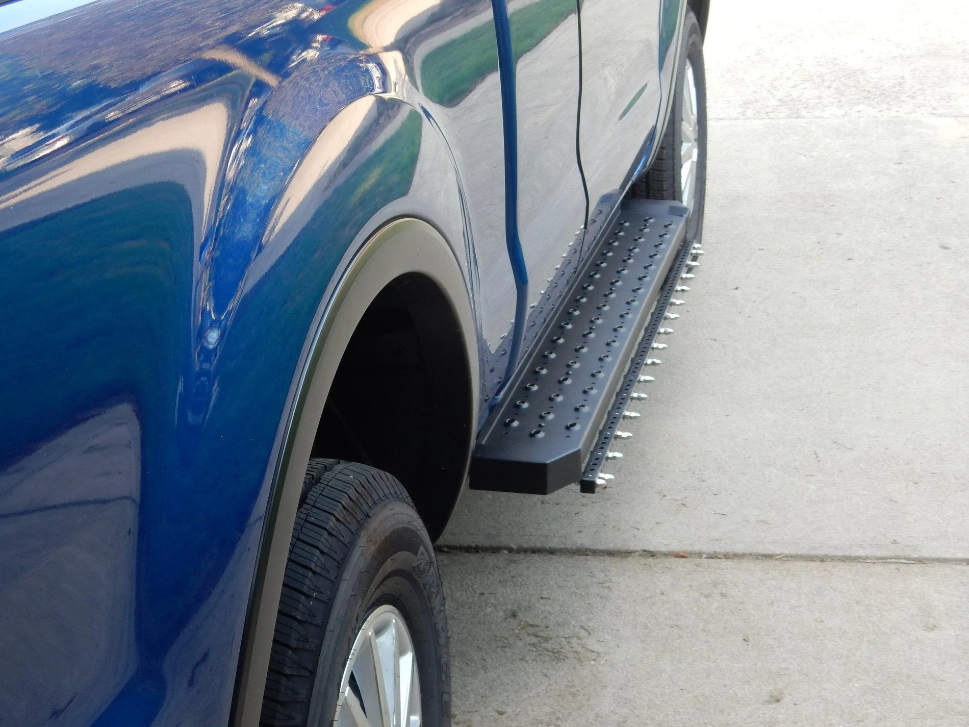 Ford Bronco Your plans for sliders/armor? One_inch_out_2