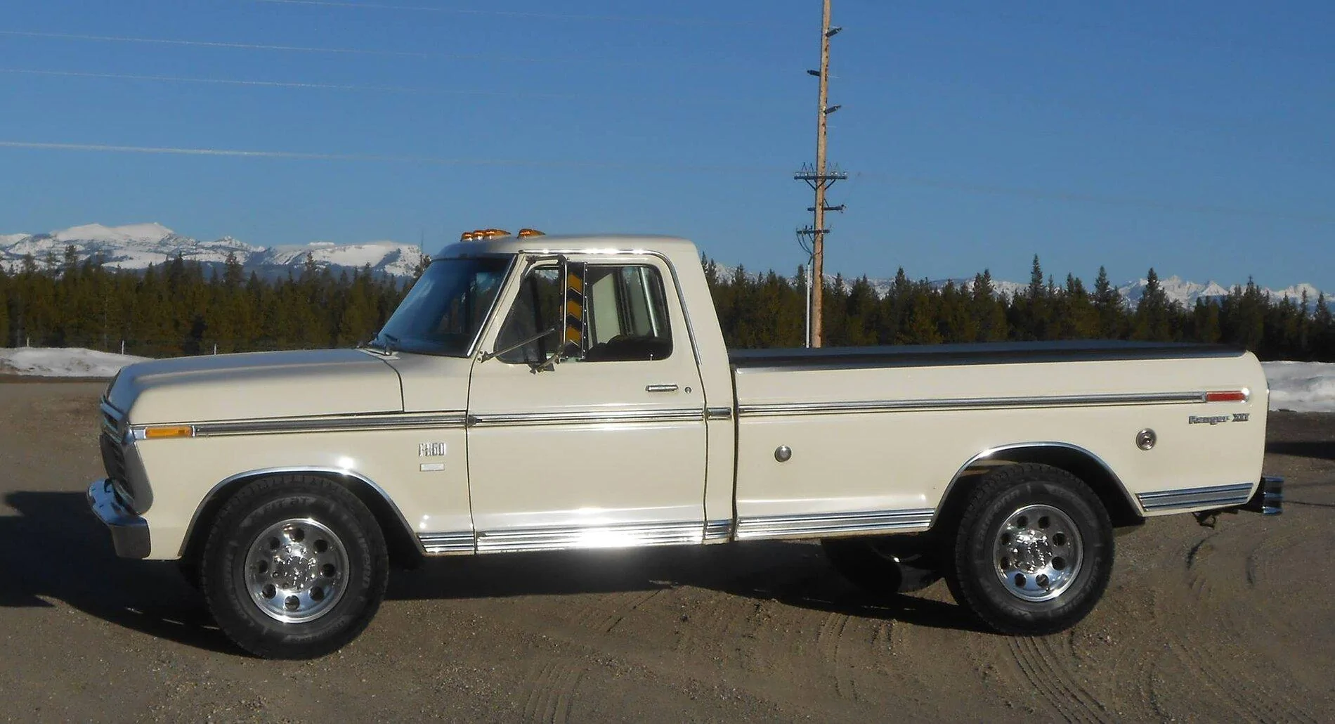 Ford Bronco FYI....This is an FE 37789522_10211741076666732_8301658470151618560_o