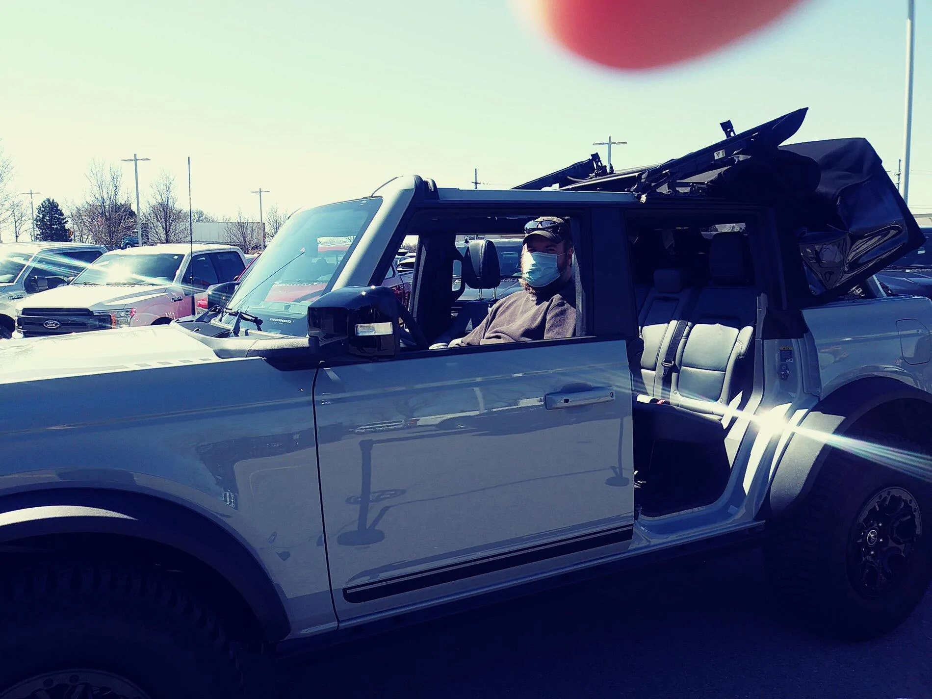 Ford Bronco Big & Tall ( 6’4" / 350 lb) review and pics of Bronco First Edition 4-Door 20210329_125709_Film1