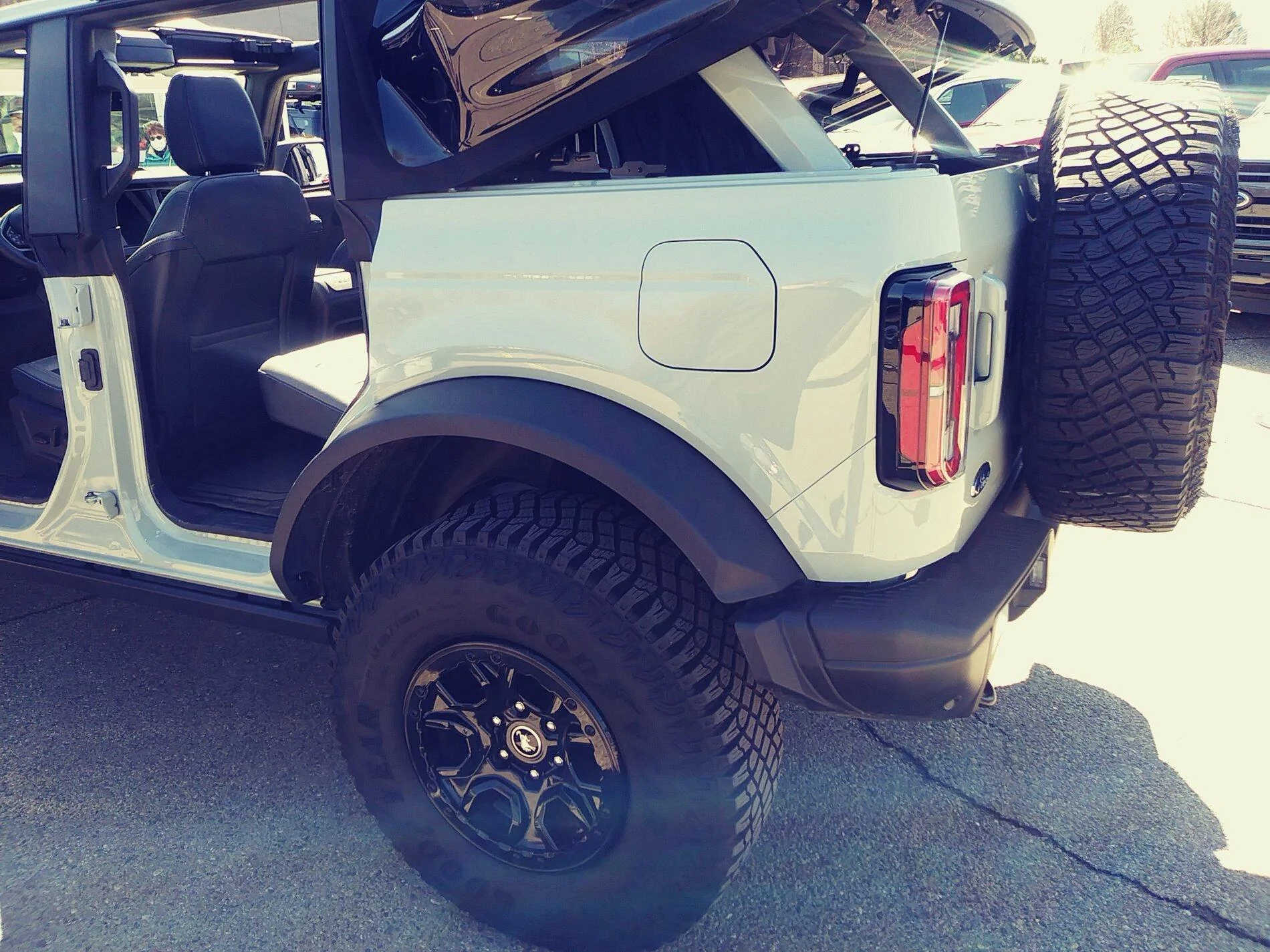 Ford Bronco Big & Tall ( 6’4" / 350 lb) review and pics of Bronco First Edition 4-Door 20210329_125831_Film1 (1)