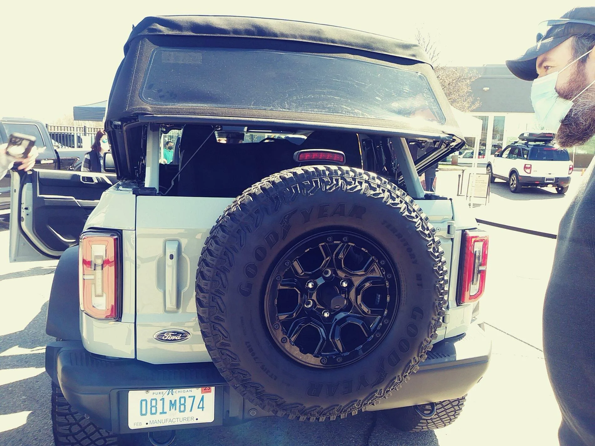 Ford Bronco Big & Tall ( 6’4" / 350 lb) review and pics of Bronco First Edition 4-Door 20210329_125928_Film1