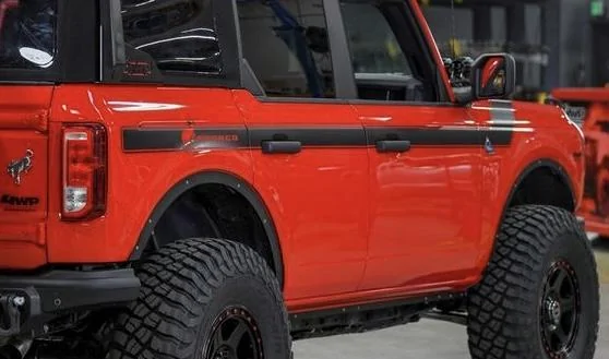 Ford Bronco Side graphics on 4wp BD build 9532BD64-EF6D-4477-97CA-347926598A4C