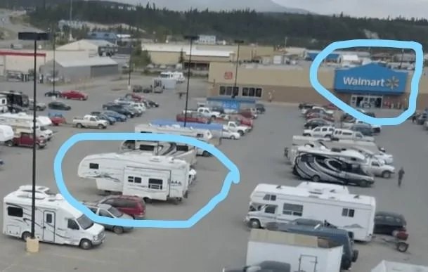 Ford Bronco Why Has This Vid Not Gone Viral? 5th wheel pulled backwards.... Camping-at-walmart