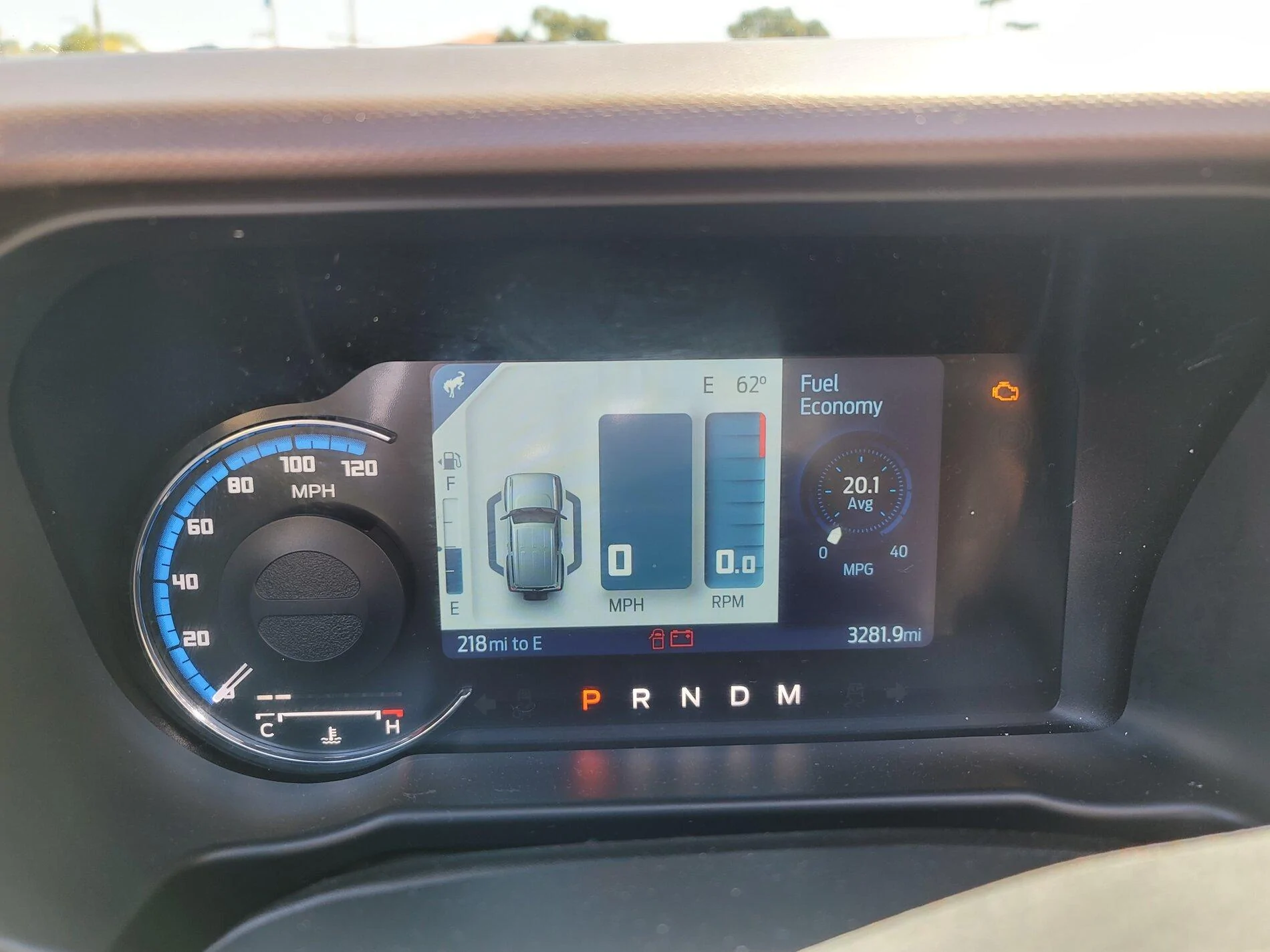 Ford Bronco 20.1 average MPG showing on a 2.7L Bronco Outer Banks at dealer event Interior (16)