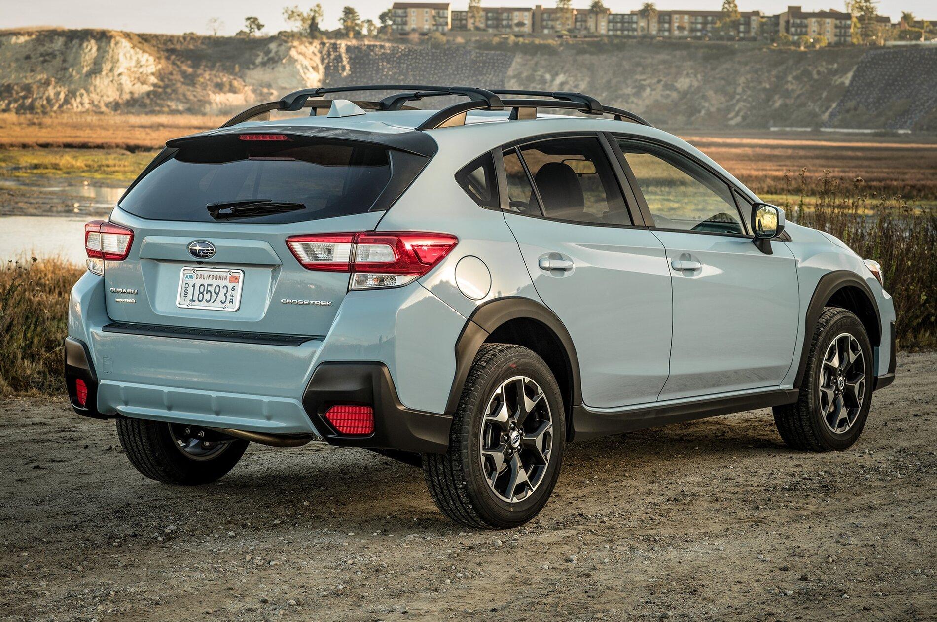 Ford Bronco Cactus Gray Mustang! 2018-Subaru-Crosstrek-2-0i-Premium-rear-three-quarter