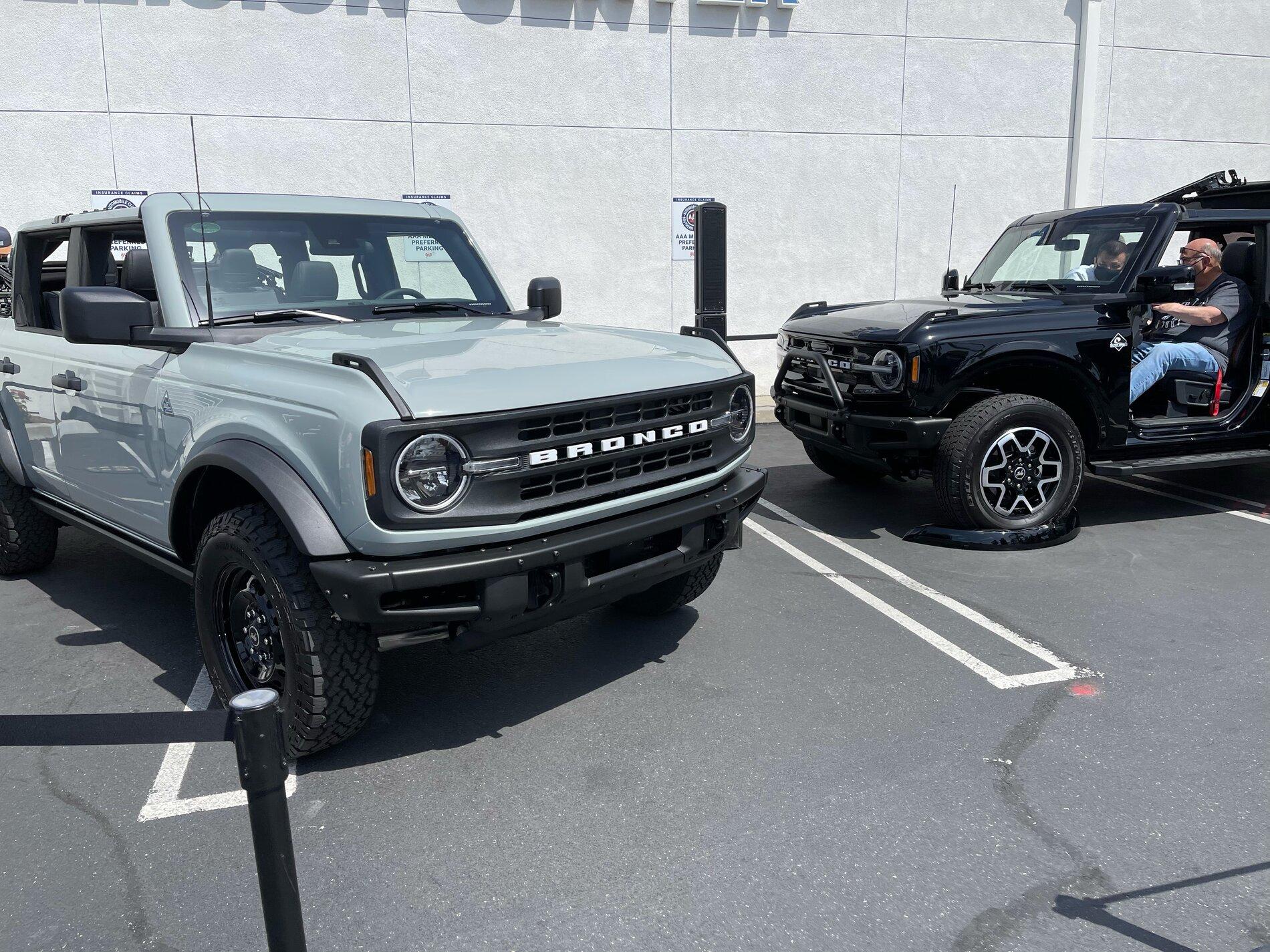 Ford Bronco Saw the California Broncos at Tuttle-Click Ford... Q&A / Feedback [Yes, Rear Seats Recline a Little Bit!] image0