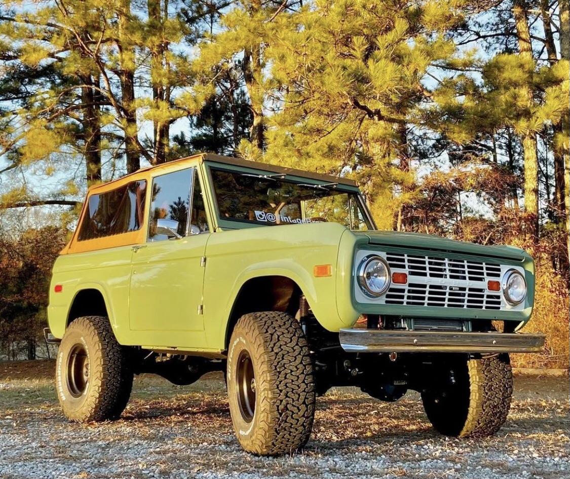 Ford Bronco Green Bronco at Mecum Auction DC6E6EB7-72FA-4955-87BD-E6B2661BA51F