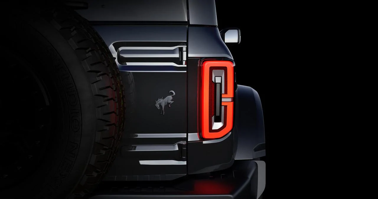 Ford Bronco Official 2021 Ford Bronco Info Thread: Specs, Wallpapers, Photos, Videos, Colors, Trims Ford-Bronco-CAD-Drawing-2