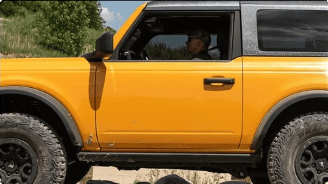 Ford Bronco Door Size: 2 door vs. 4 door 1594818935433