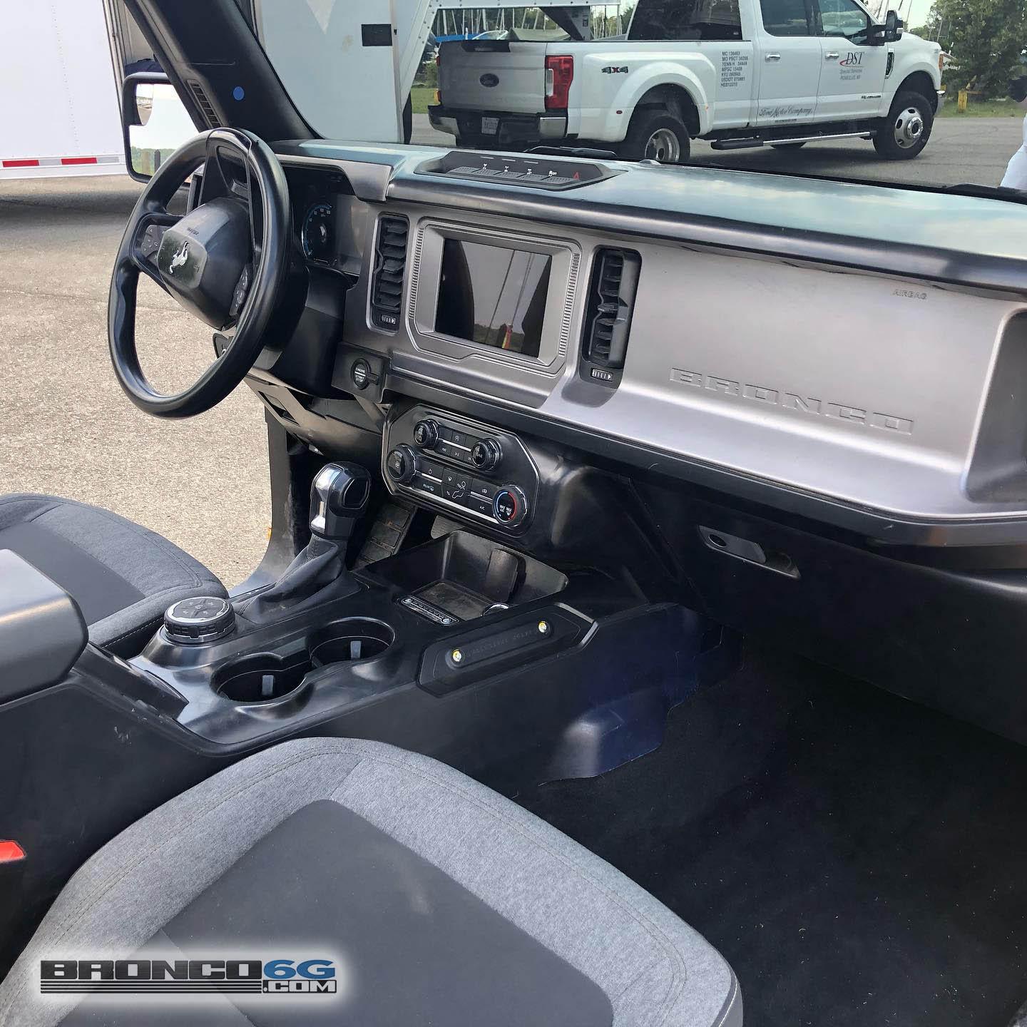 Ford Bronco Spotted: Base Bronco + Sasquatch Package, with underhood engine shot (Cyber Orange) 2021 Base Bronco + Sasquatch Package + Underhood Engine Cyber Orange Closeup Real Life  107899