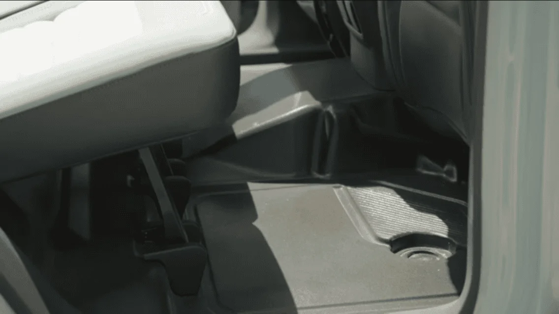 Ford Bronco Will the 2 door rear seats be removable? 93CBD2EF-D783-408D-9473-4FB3AB765652