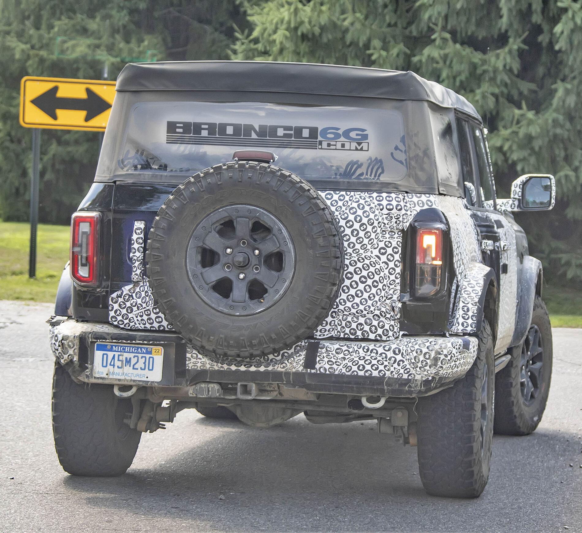 Ford Bronco First Real Life Look at Soft Top on 2021 Bronco 2021 Bronco Soft Top - Bronco6G.com 2